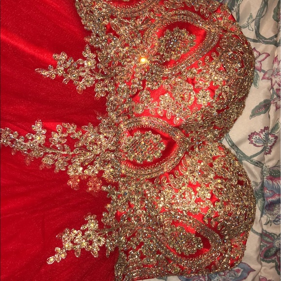 Dress - Picture 2 of 4